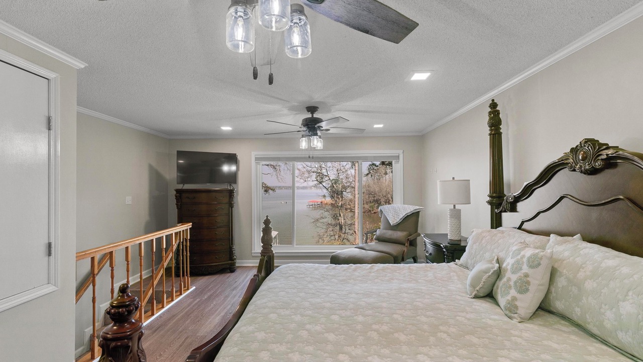 Photo of Bedroom in Shorterville