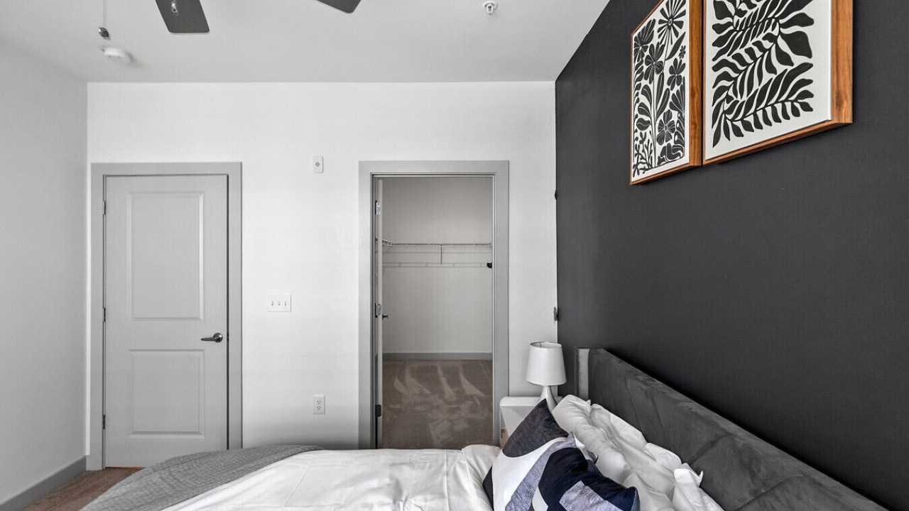 Photo of Bedroom in Forest Park