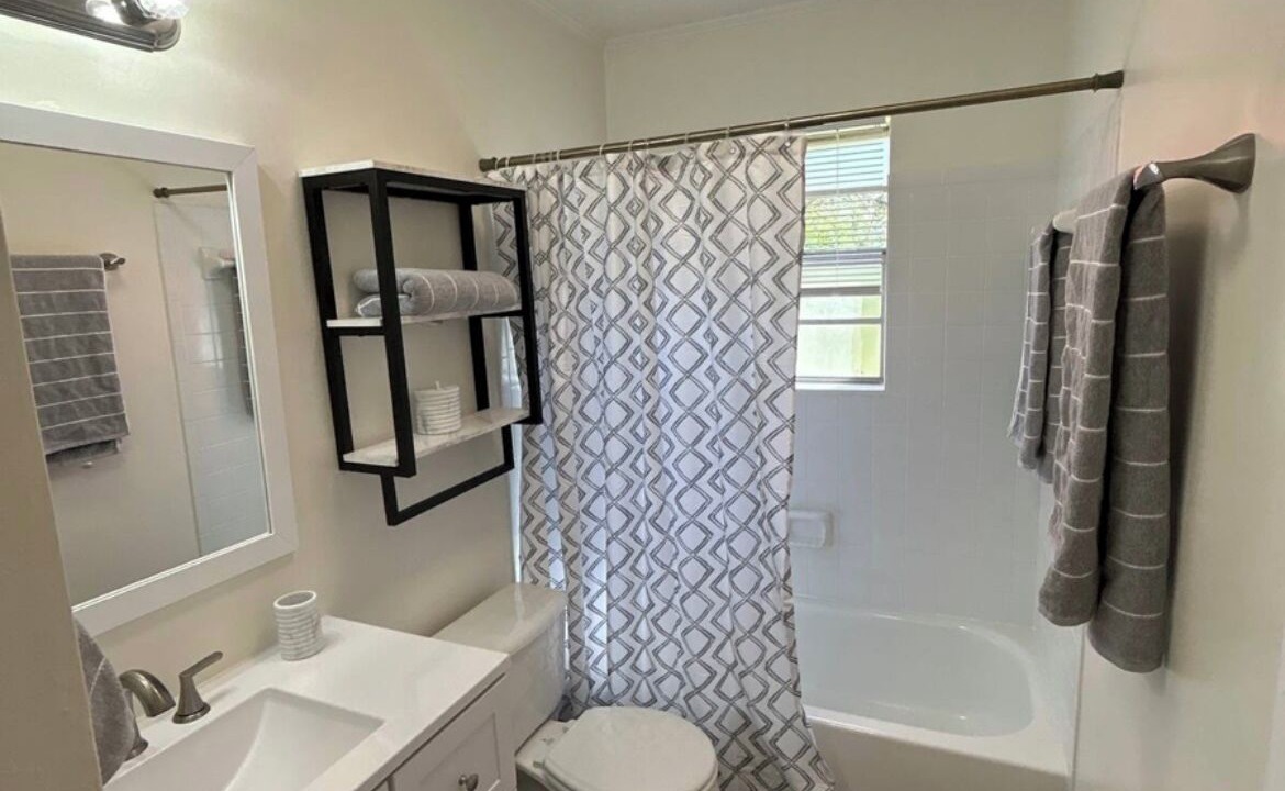 Photo of Bathroom in Mobile