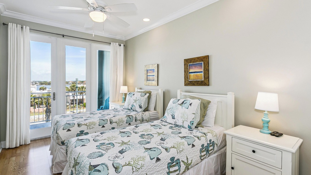 Photo of Bedroom in White Sands
