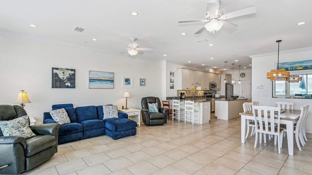 Photo of Livingroom in White Sands