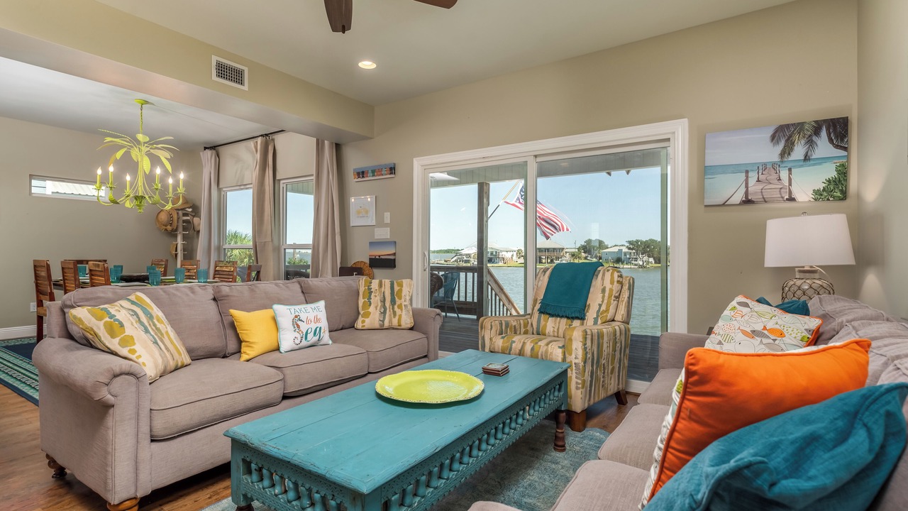 Photo of Livingroom in Royal Lagoons