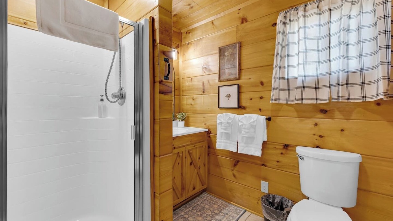 Photo of Bathroom in Fort Payne