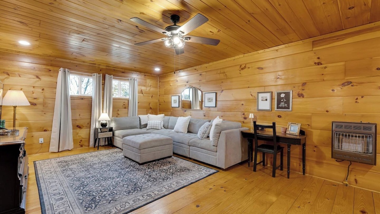 Photo of Livingroom in Fort Payne