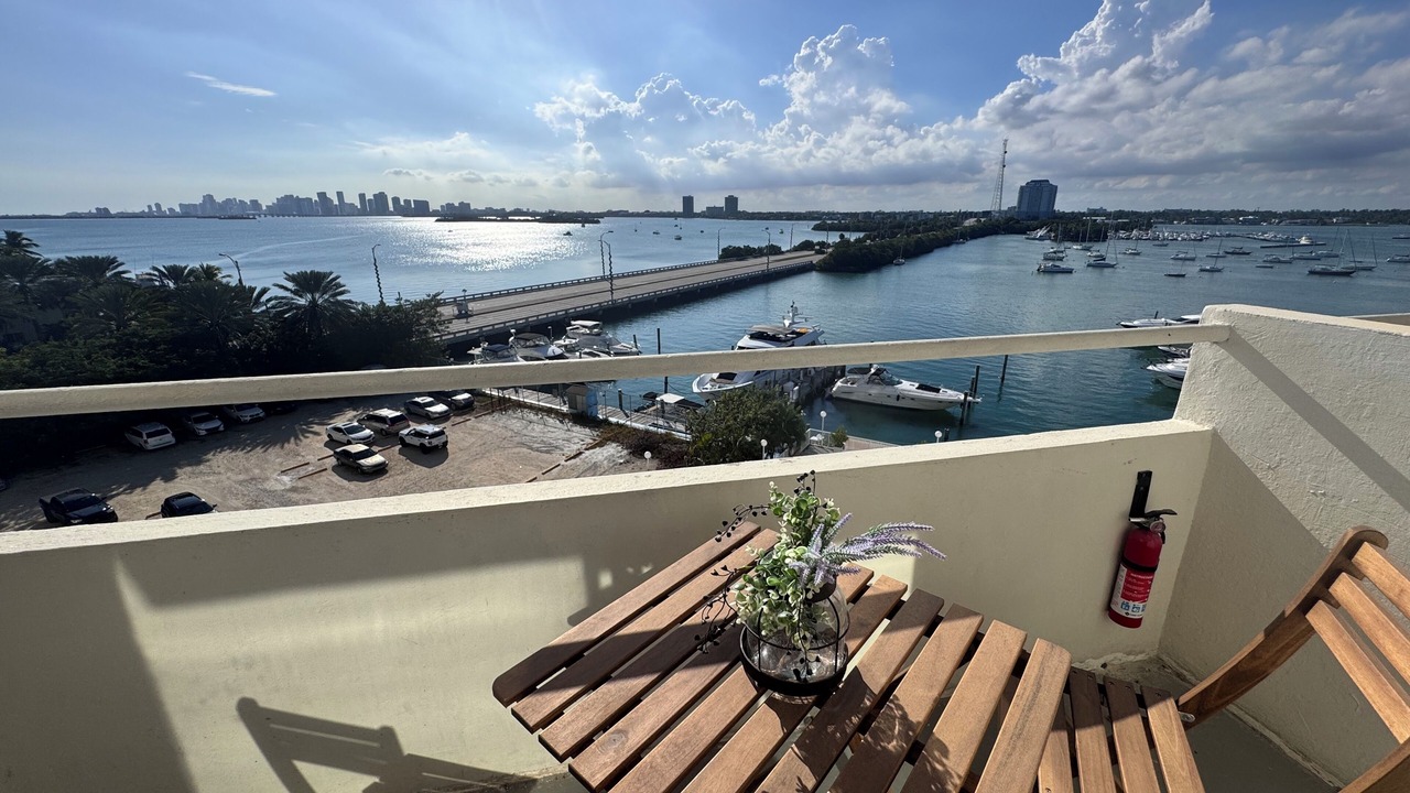 Photo of Outdoor in North Bay Village