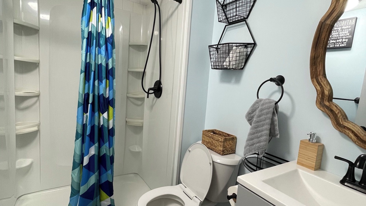 Photo of Bathroom in Midland City