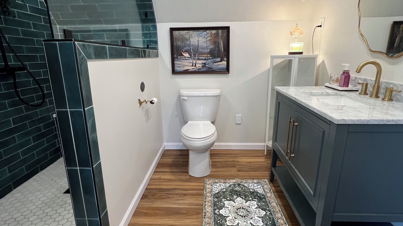 Photo of Bathroom in Phil Campbell