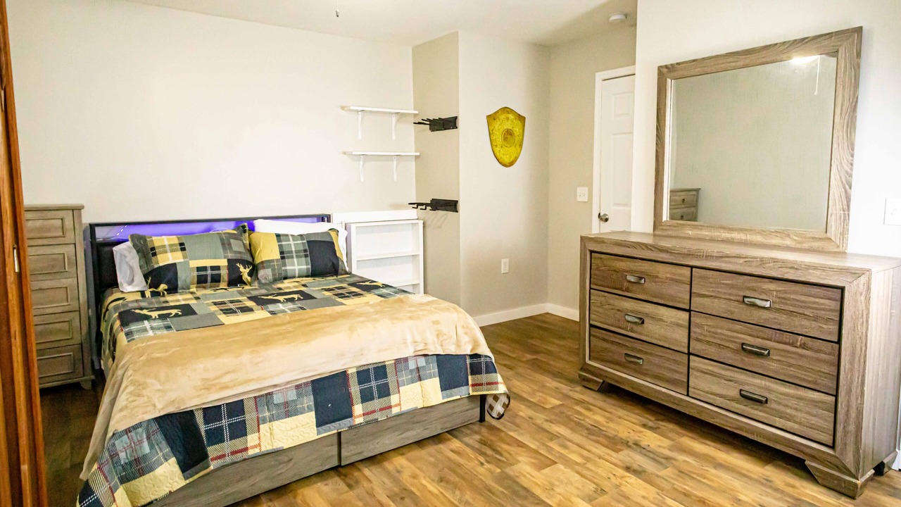 Photo of Bedroom in Alexander City