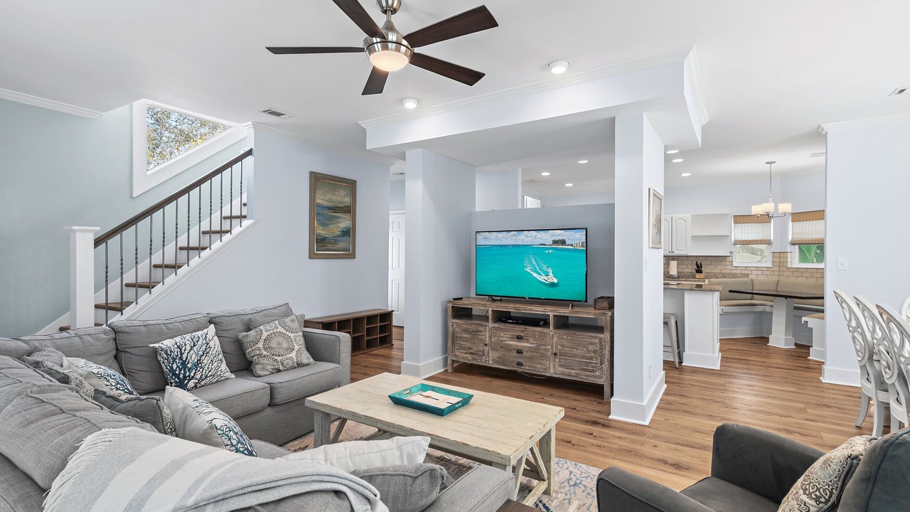 Photo of Livingroom in Clipper Cove