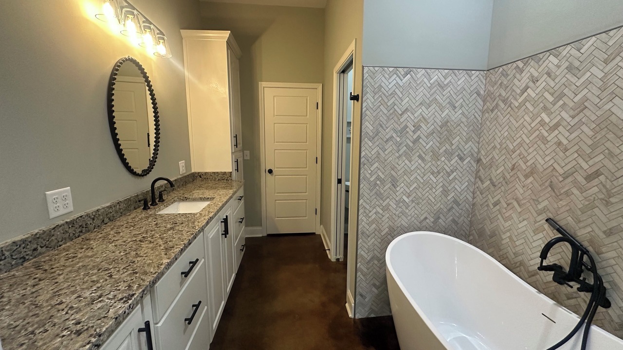 Photo of Bathroom in Titus