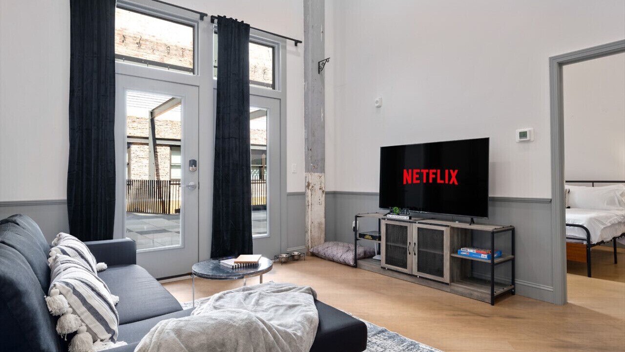 Photo of Livingroom in Central City