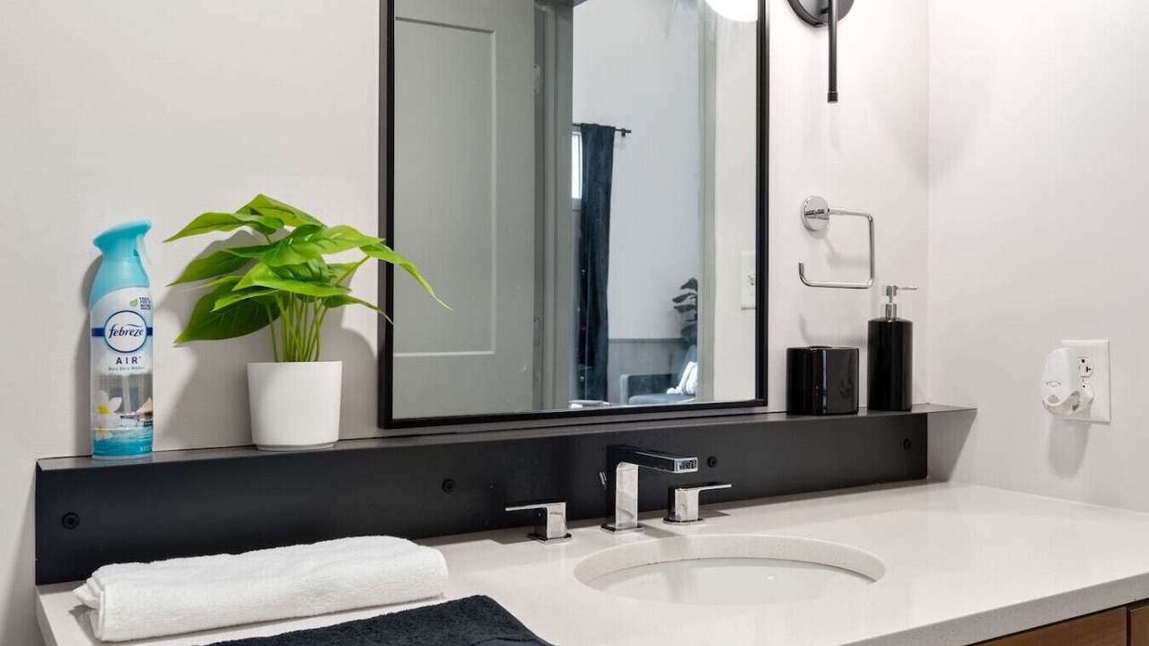 Photo of Bathroom in Central City