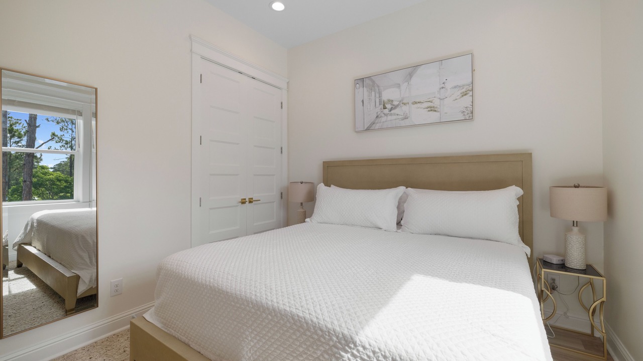 Photo of Bedroom in Surf Side Shores