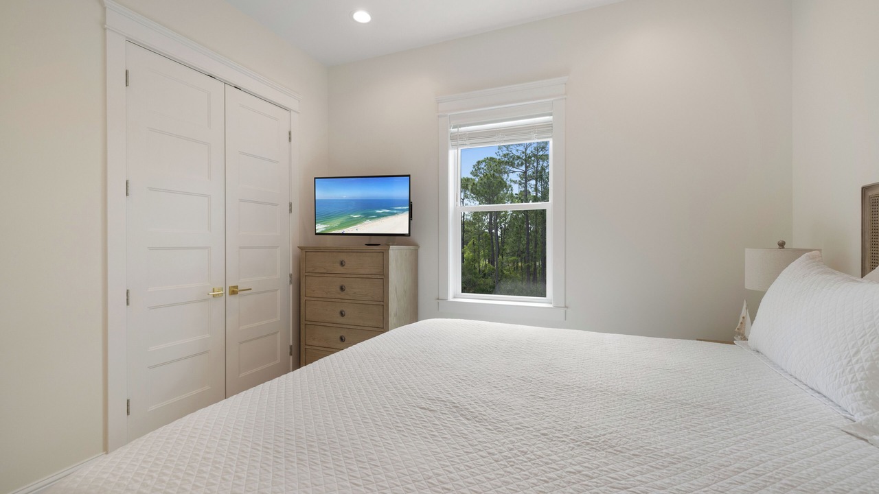 Photo of Bedroom in Surf Side Shores