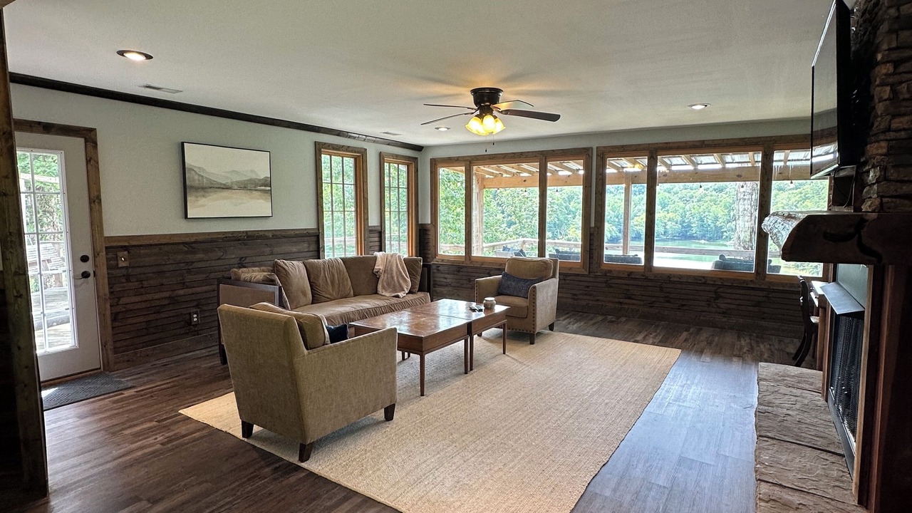 Photo of Livingroom in Crane Hill