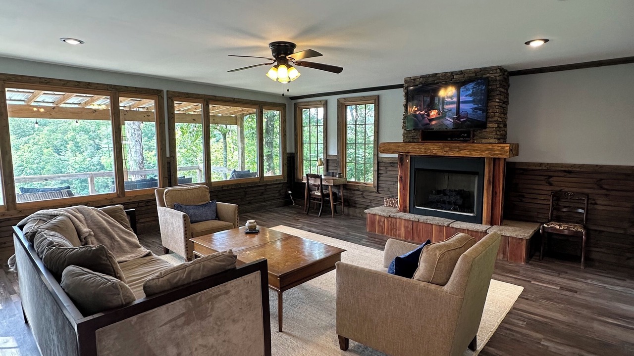 Photo of Livingroom in Crane Hill