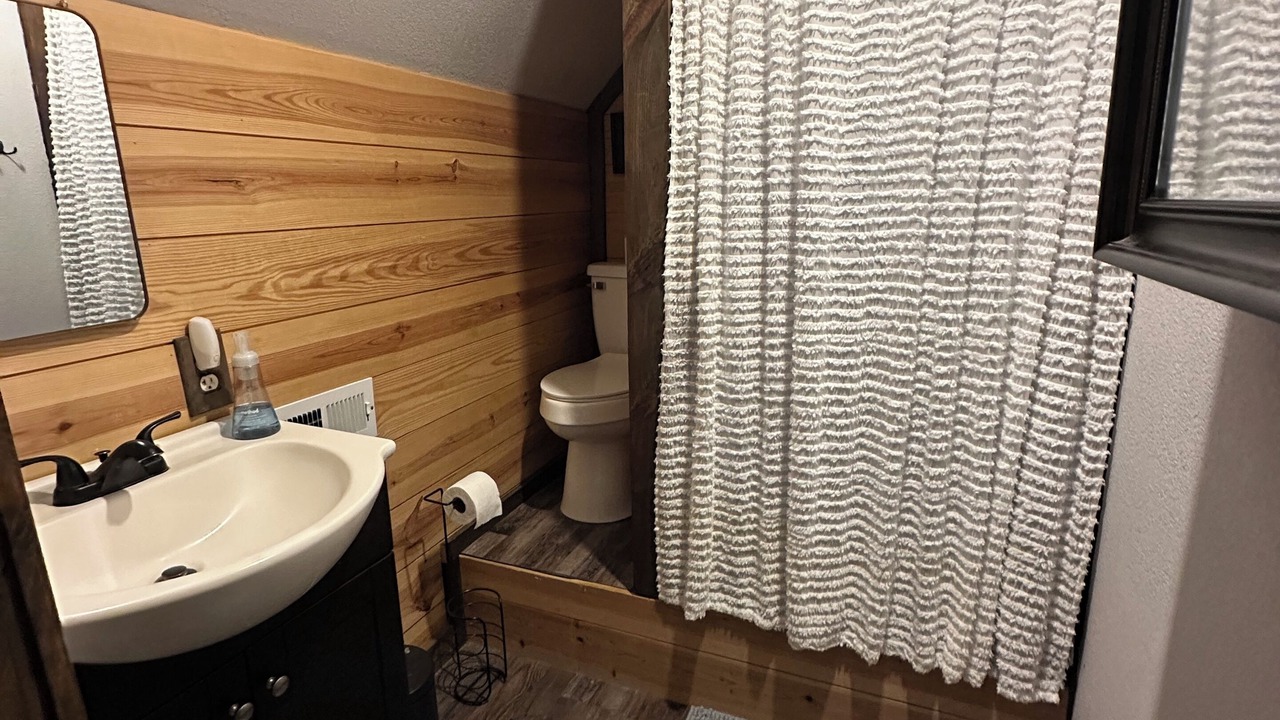 Photo of Bathroom in Crane Hill