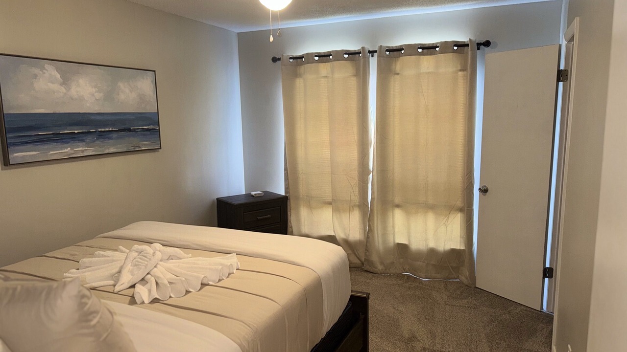 Photo of Bedroom in Enterprise