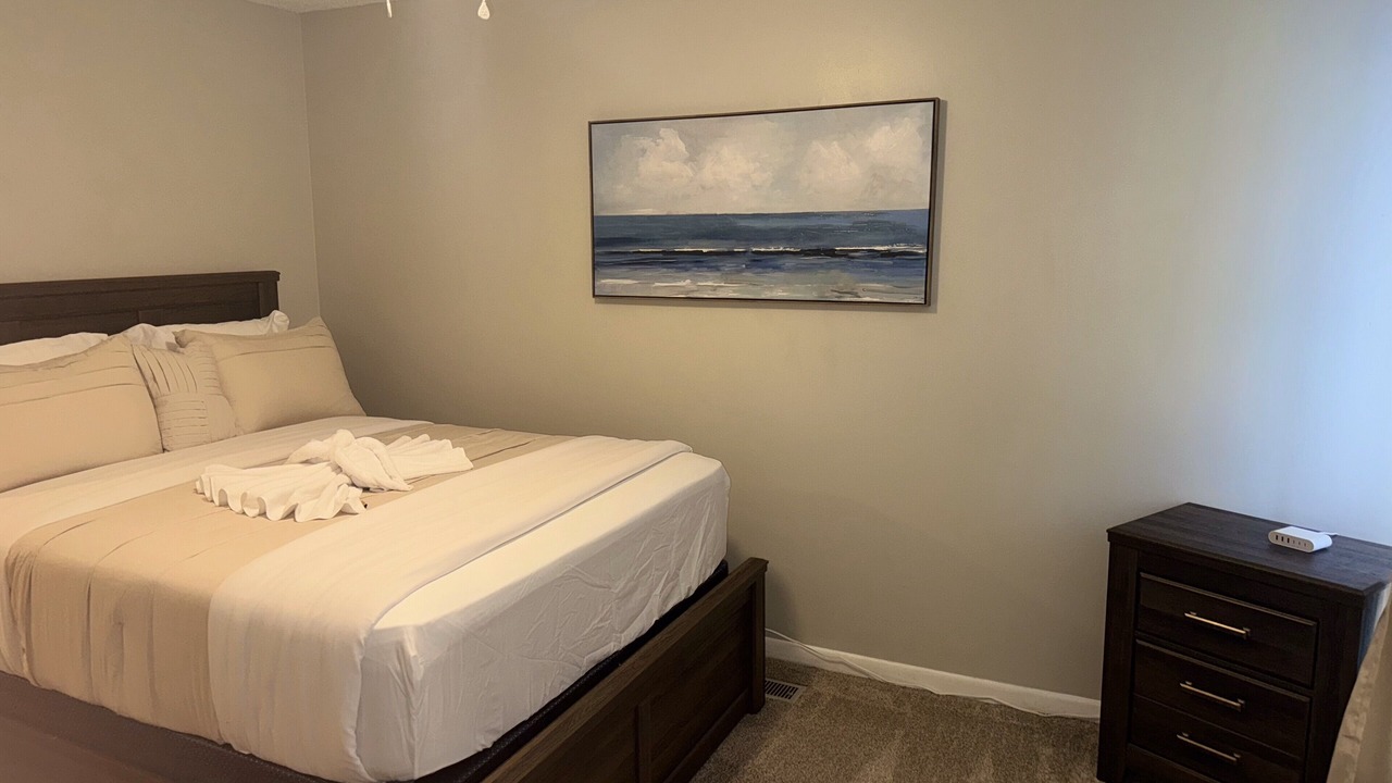 Photo of Bedroom in Enterprise