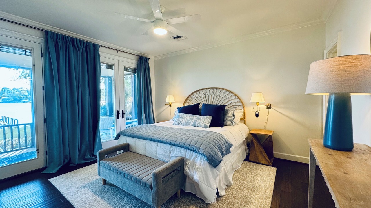 Photo of Bedroom in Shady Bay
