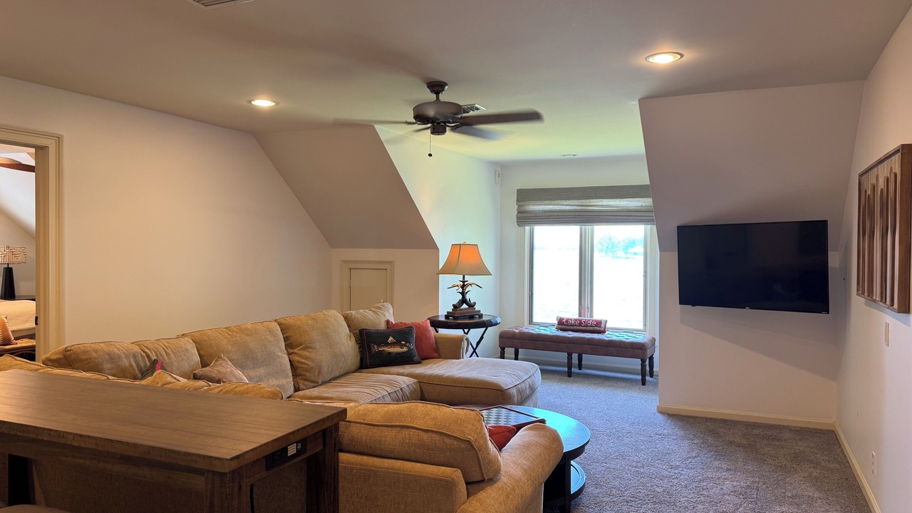 Photo of Livingroom in Shady Bay