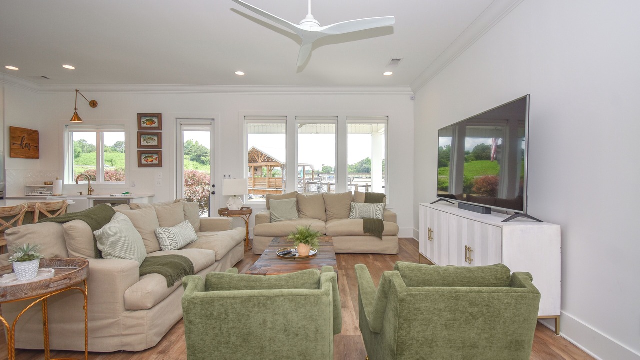 Photo of Livingroom in Alexander City