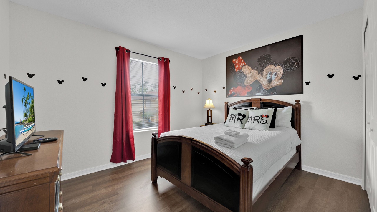 Photo of Bedroom in Regal Palms