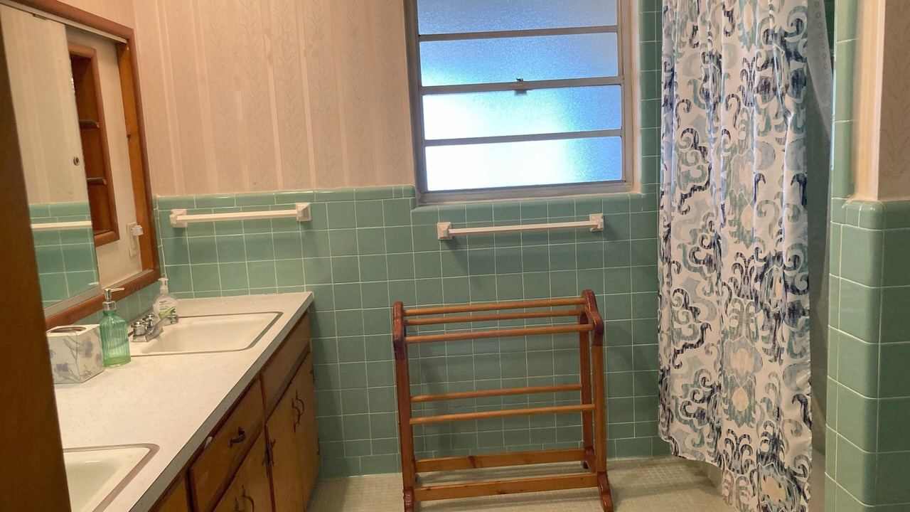 Photo of Bathroom in Interlachen