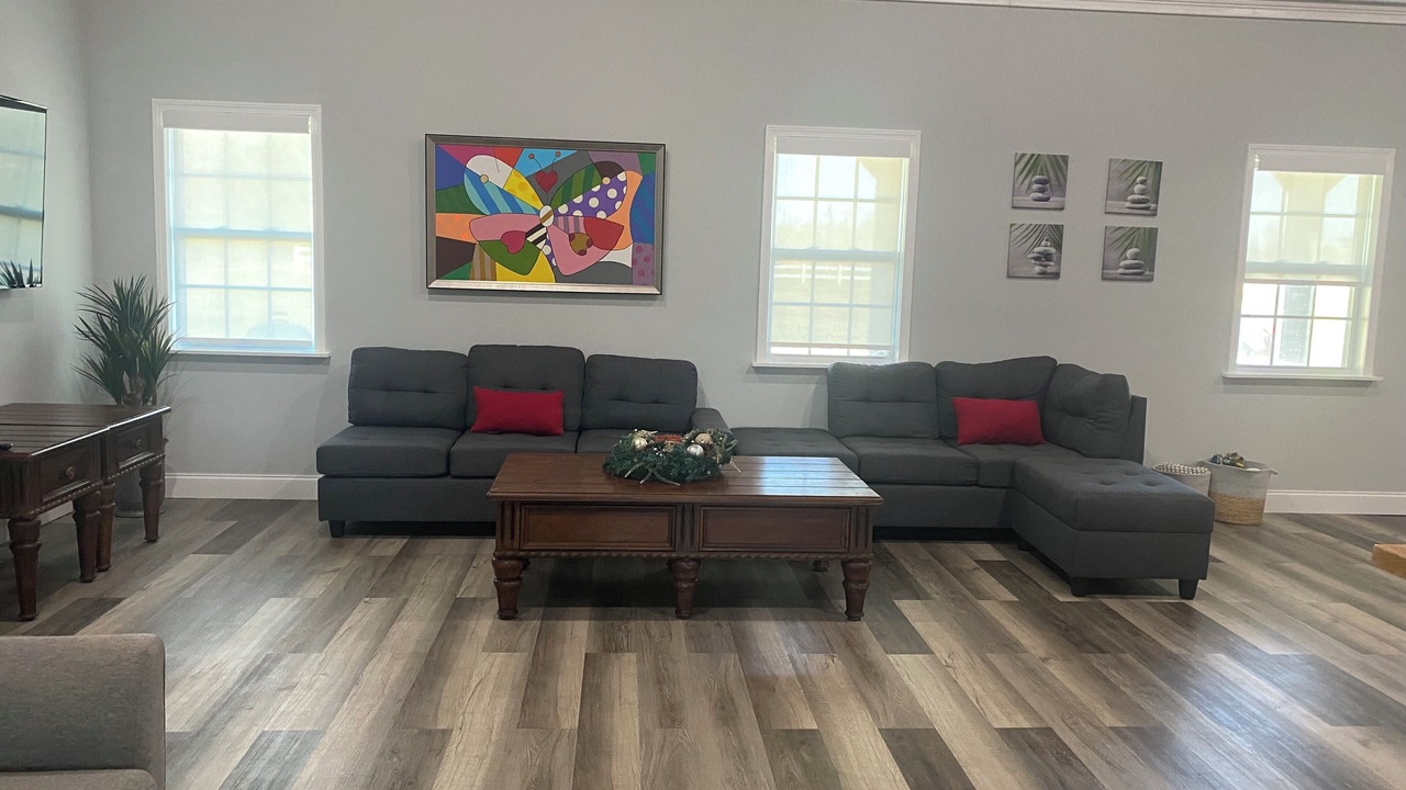 Photo of Livingroom in Elberta