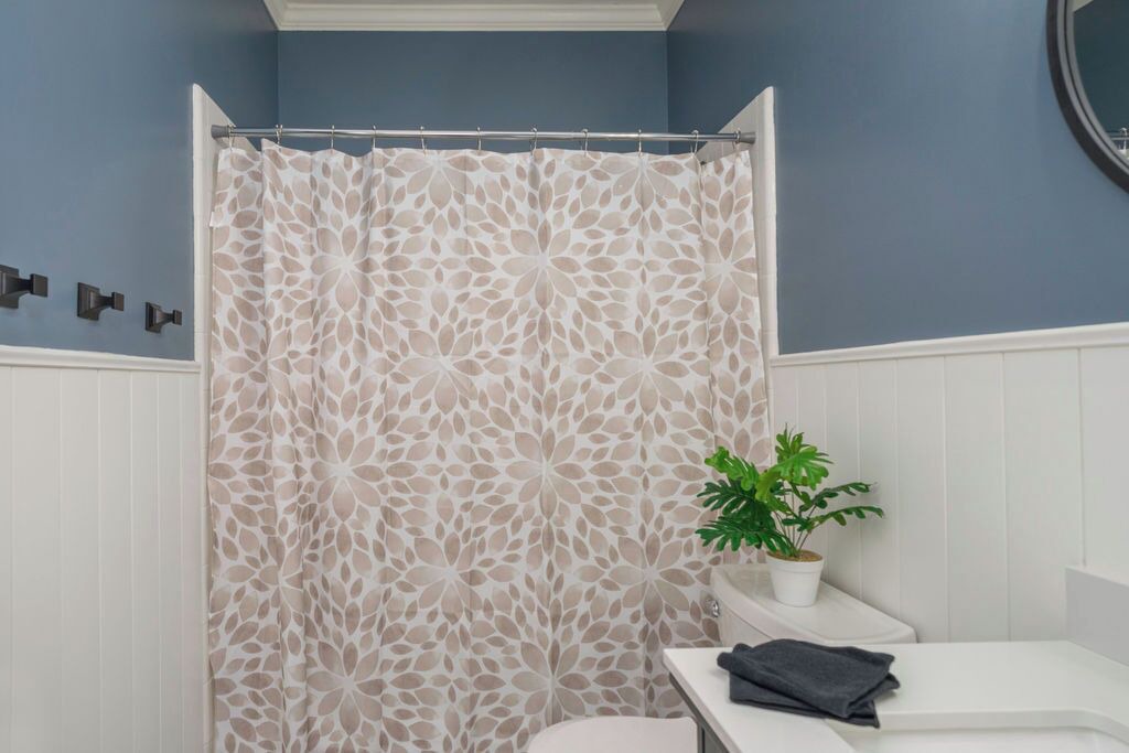 Photo of Bathroom in Gunter Afs