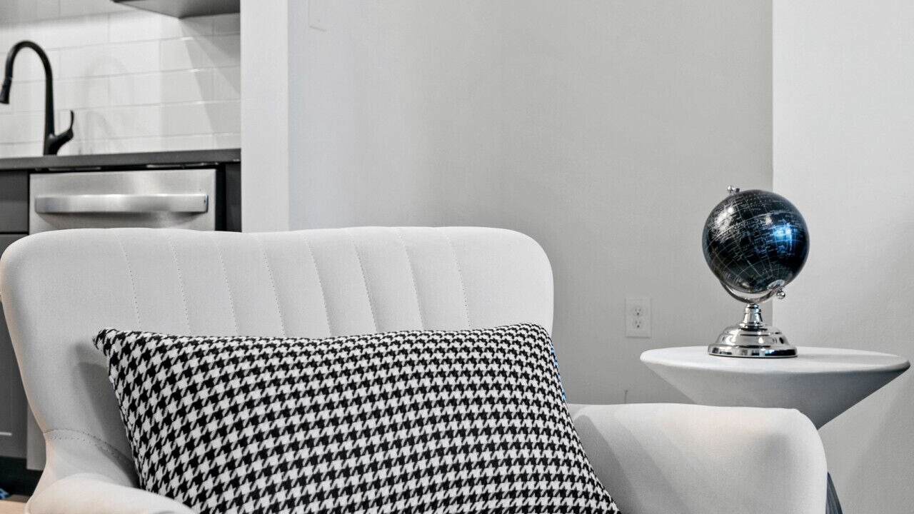 Photo of Livingroom in Five Points South