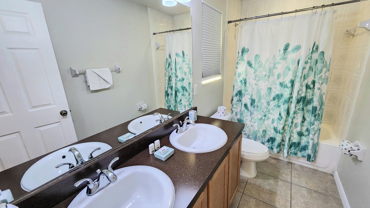 Photo of Bathroom in Crystal Cove