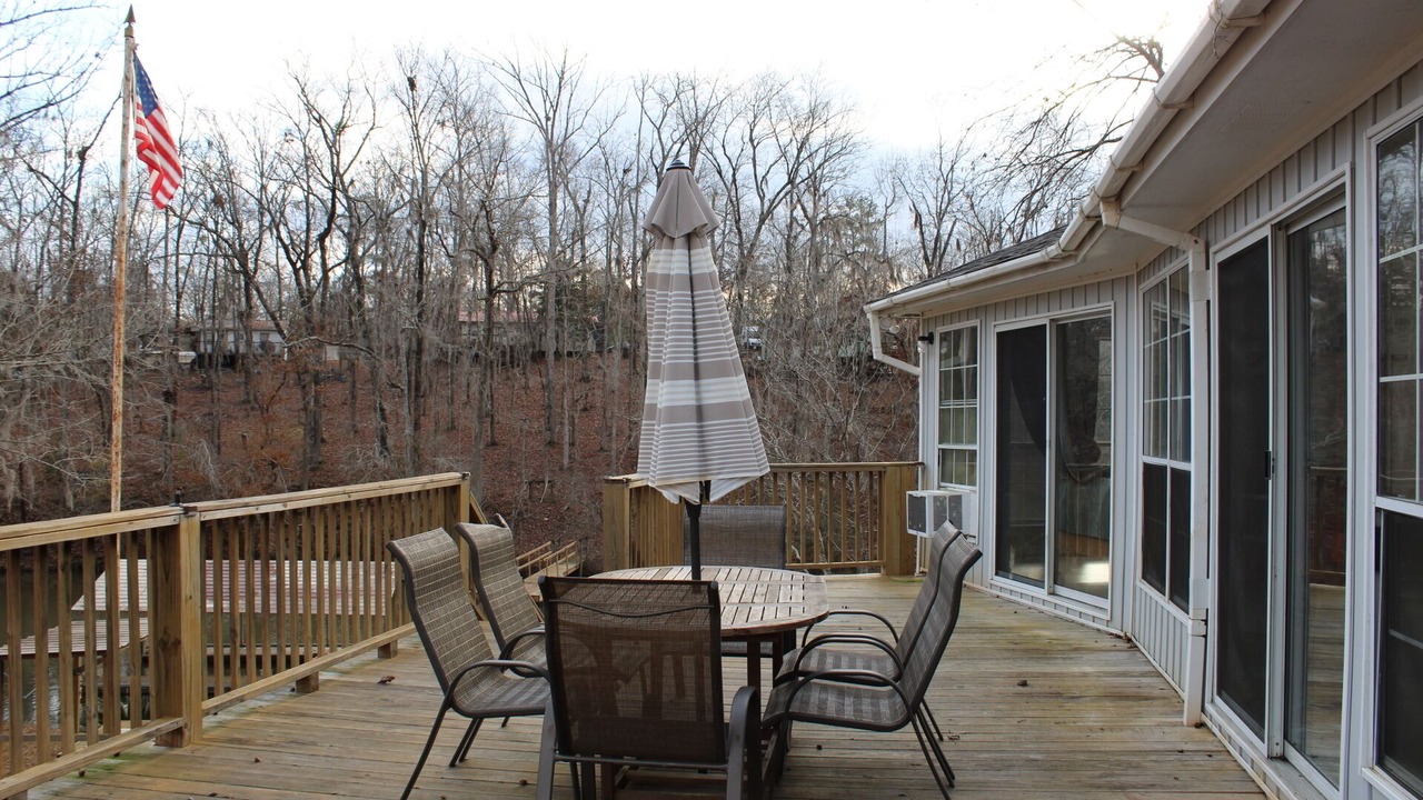 Photo of Outdoor in Shorterville