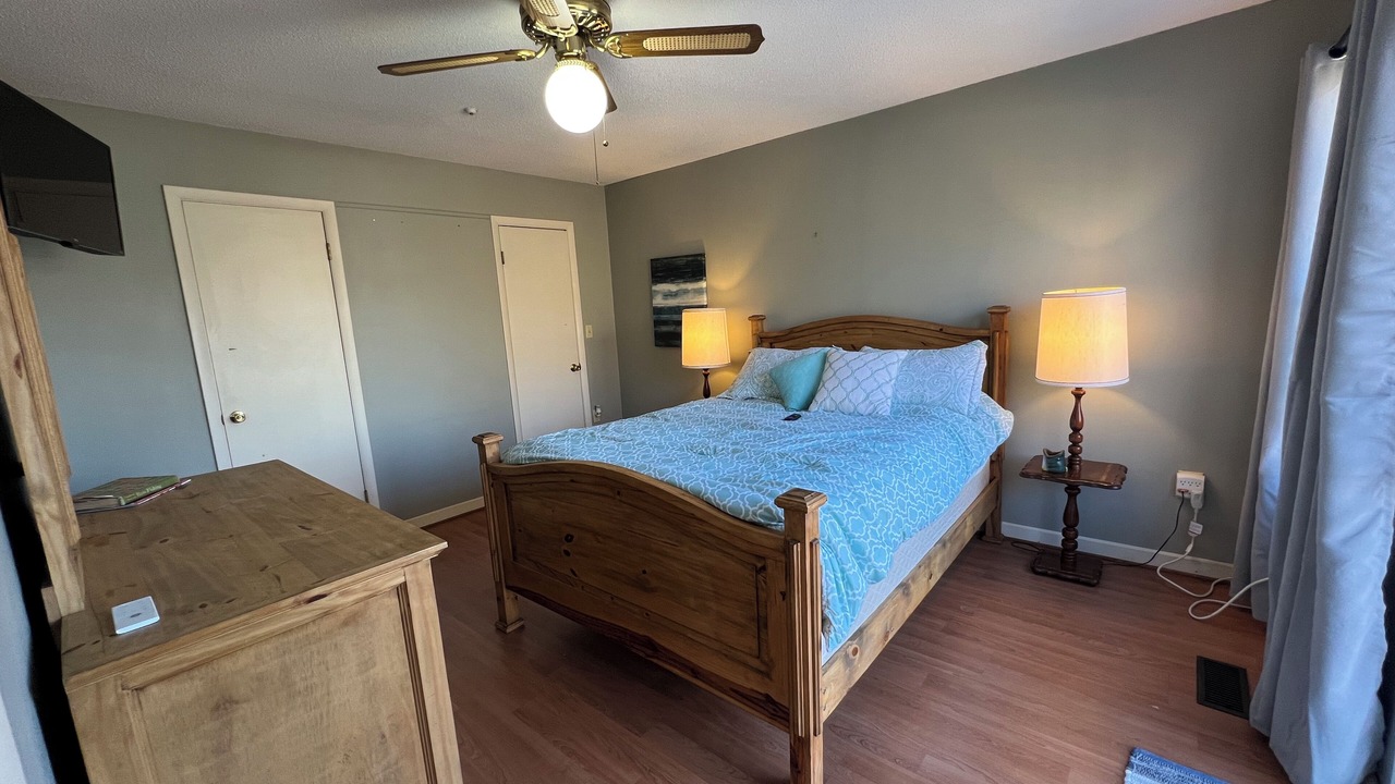 Photo of Bedroom in Shorterville