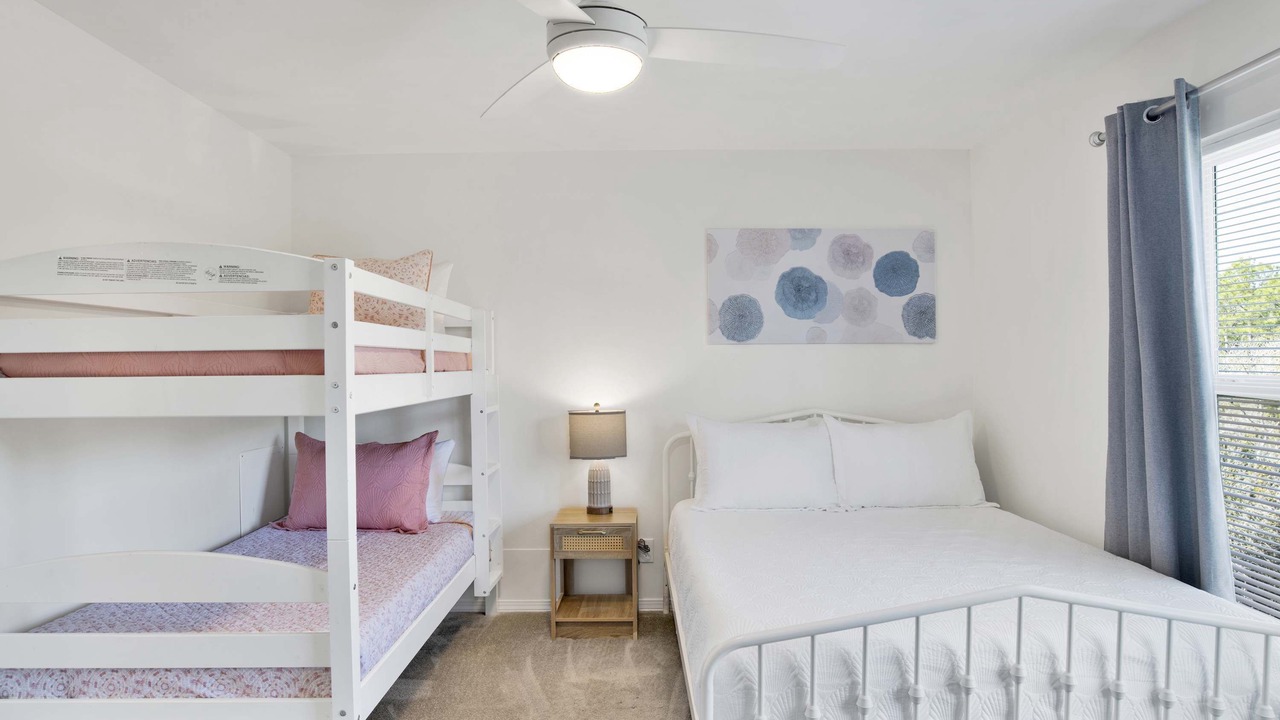 Photo of Bedroom in Surf Side Shores