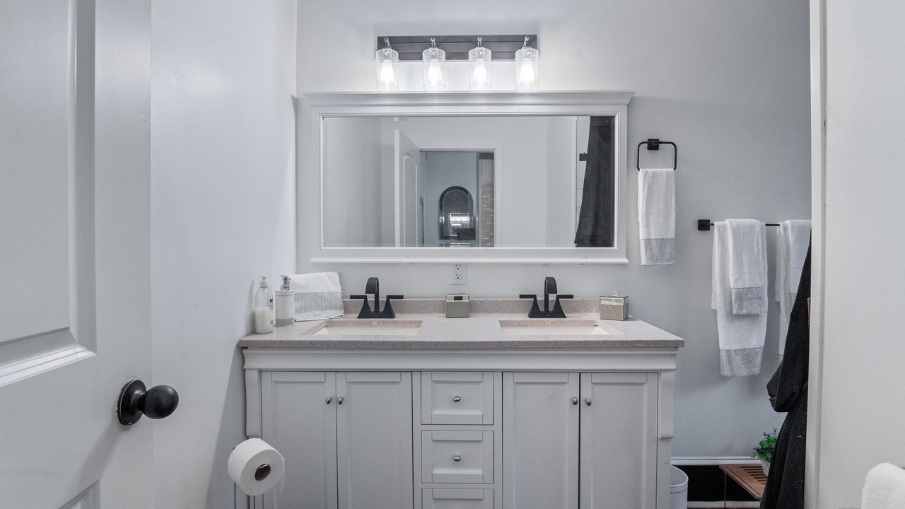 Photo of Bathroom in Opelika