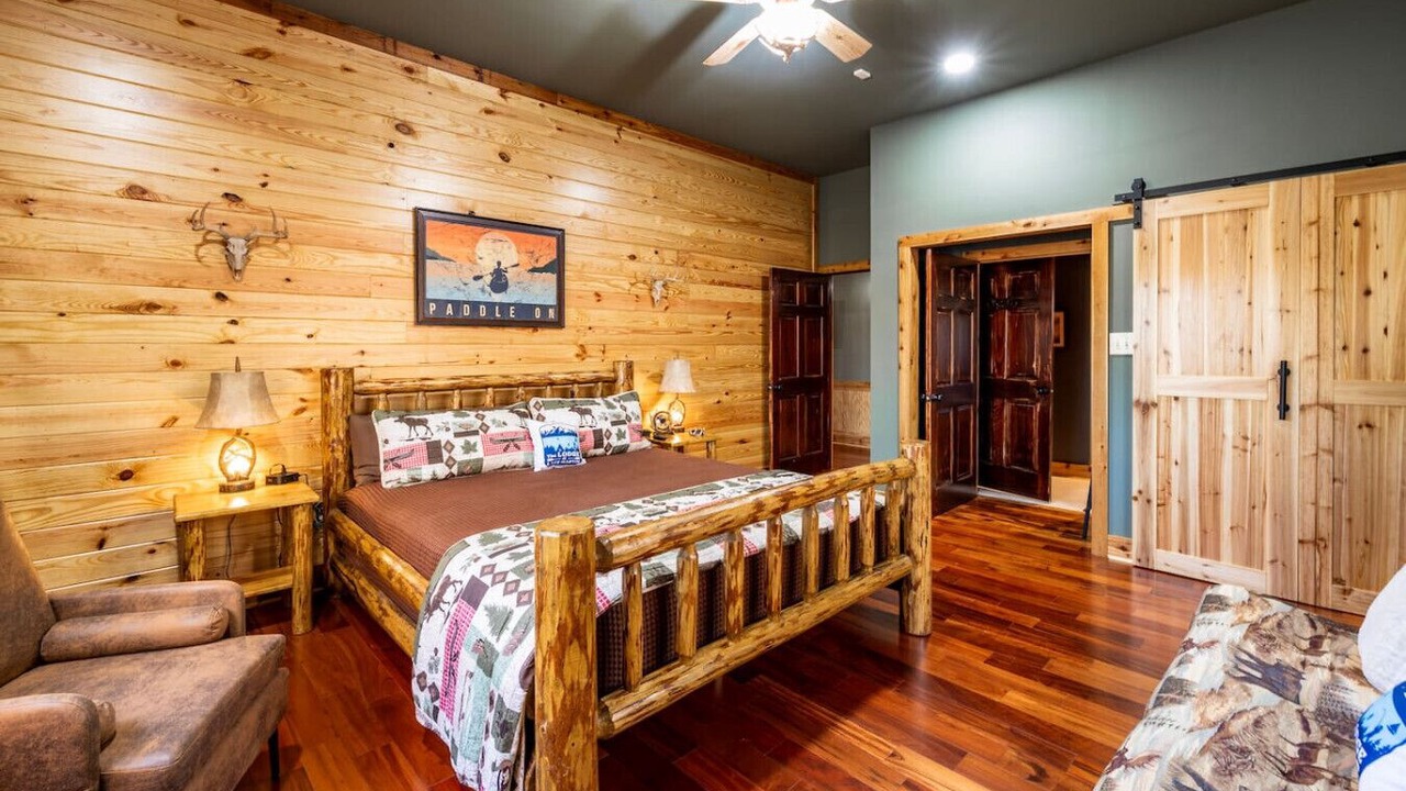 Photo of Bedroom in Little Kowaliga