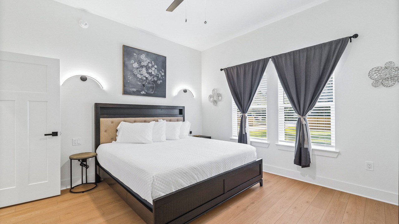 Photo of Bedroom in Foley