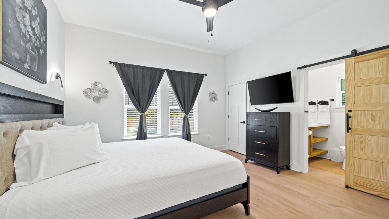 Photo of Bedroom in Foley