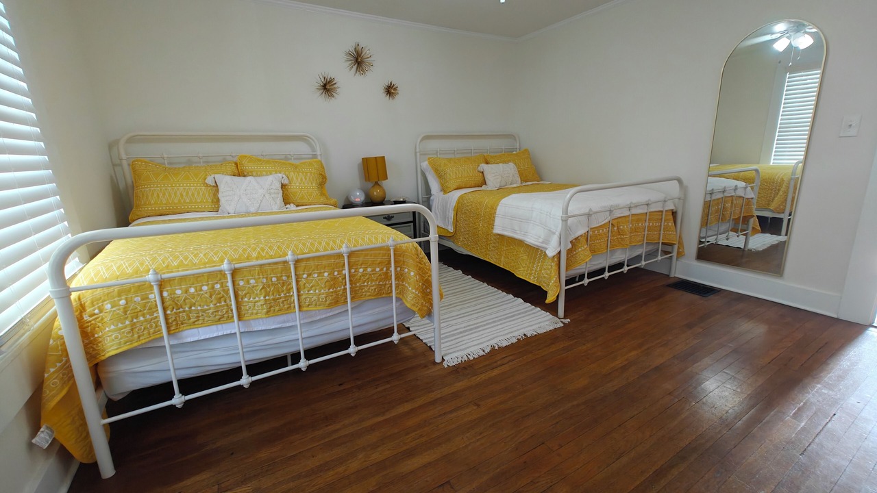 Photo of Bedroom in Albertville