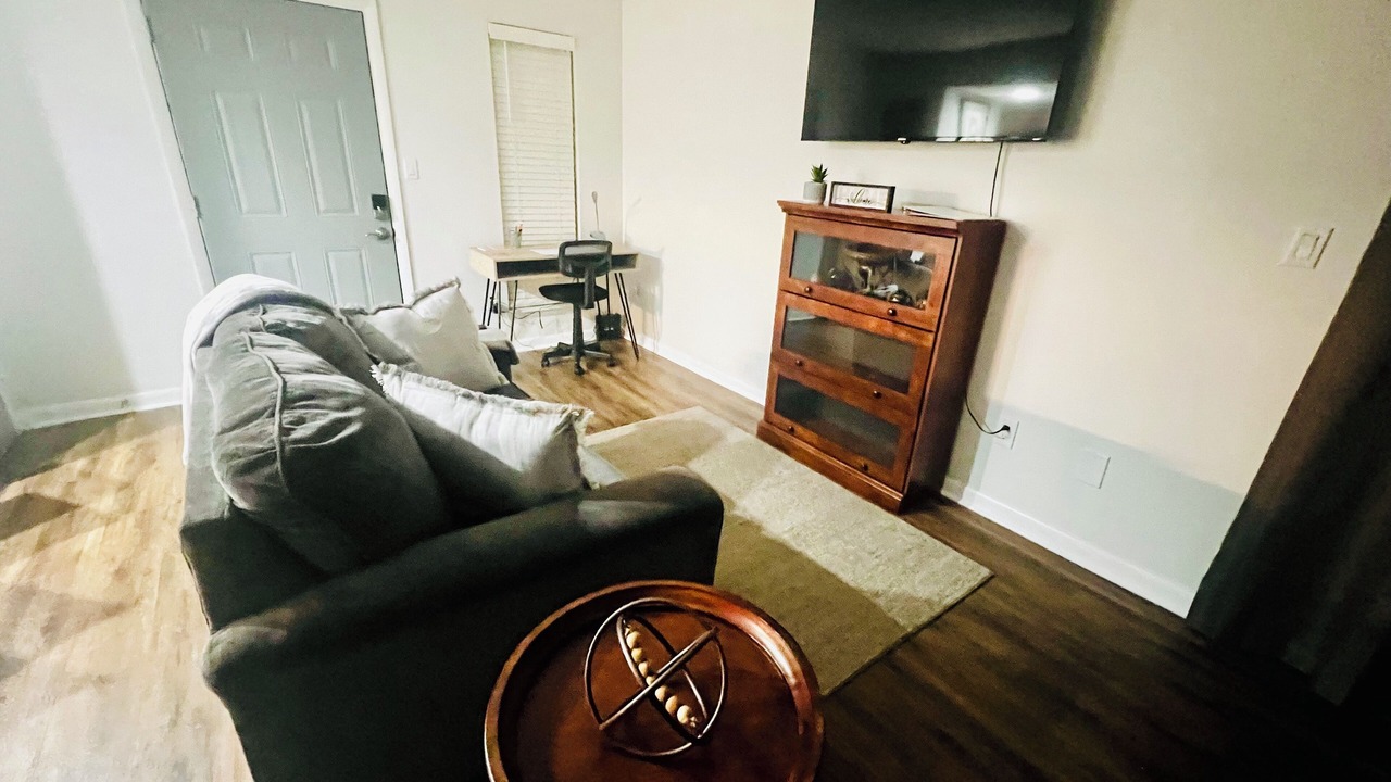 Photo of Livingroom in Huntsville