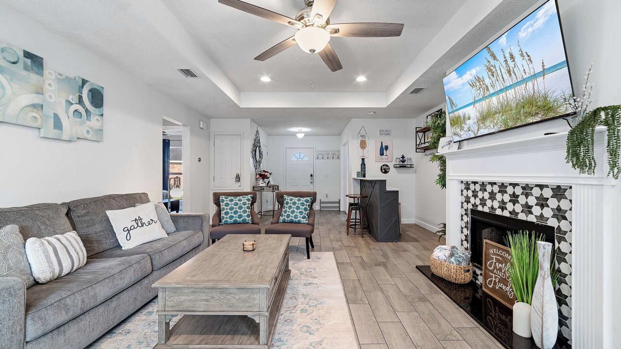 Photo of Livingroom in River Trace