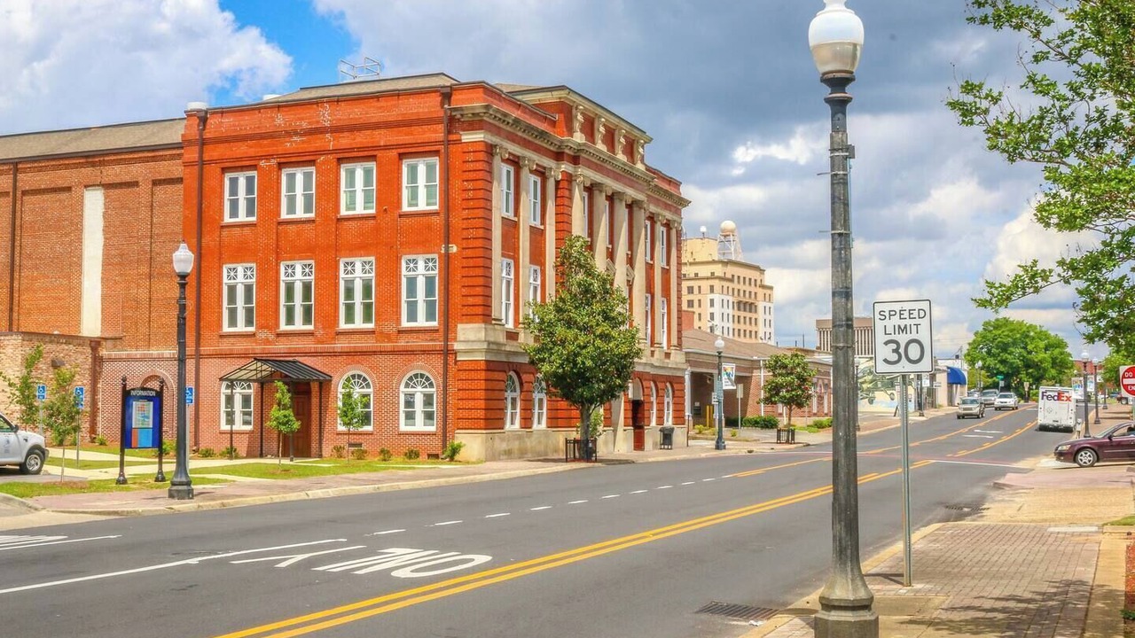 Photo of Others in Dothan