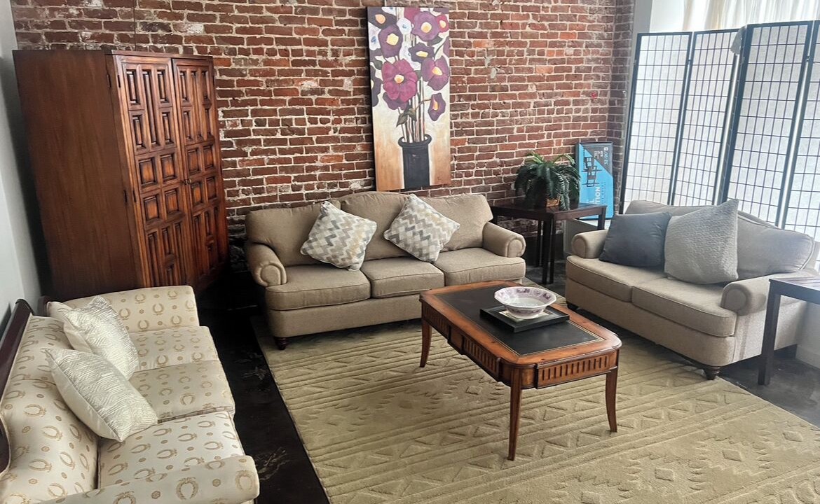 Photo of Livingroom in Anniston