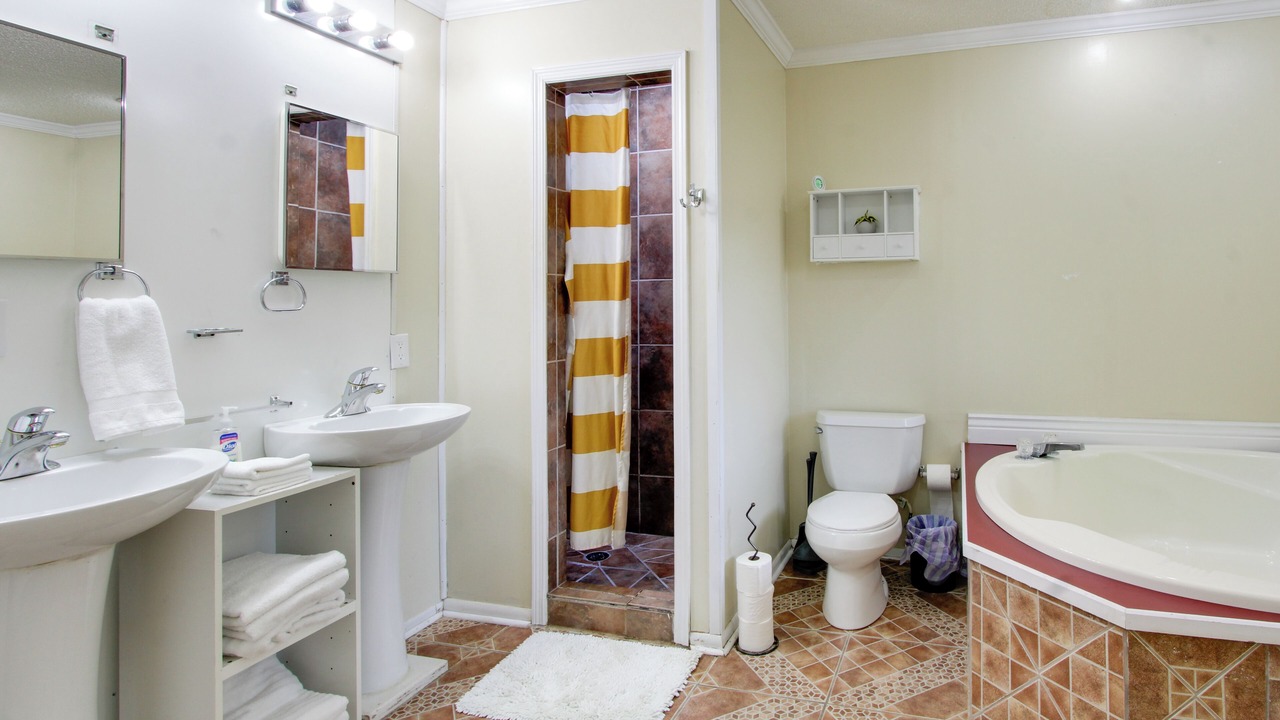 Photo of Bathroom in Daleville