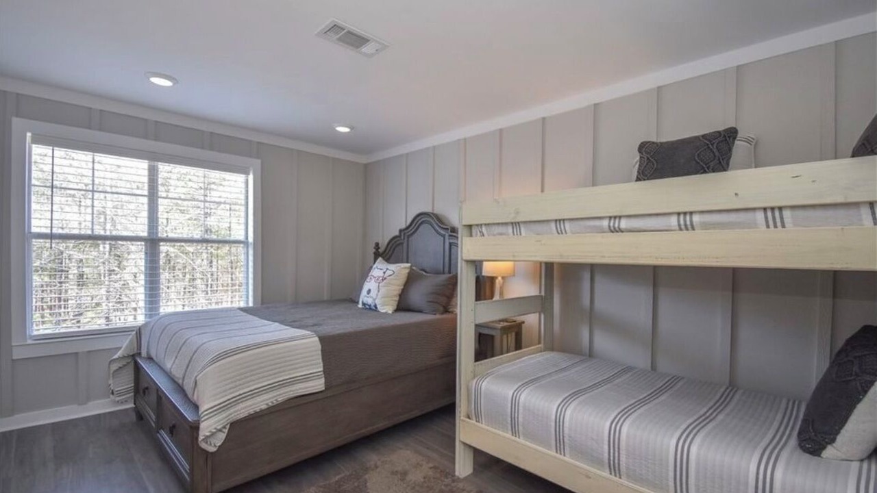 Photo of Bedroom in Dadeville