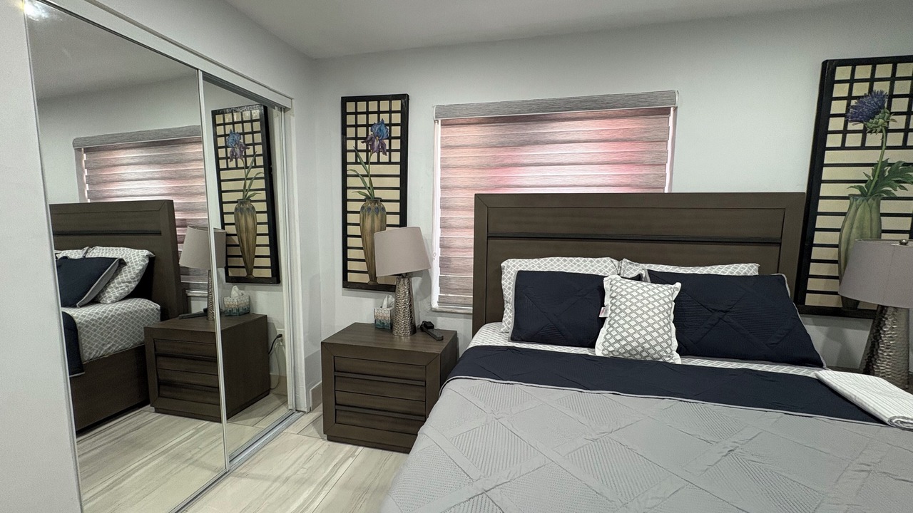 Photo of Bedroom in Hialeah