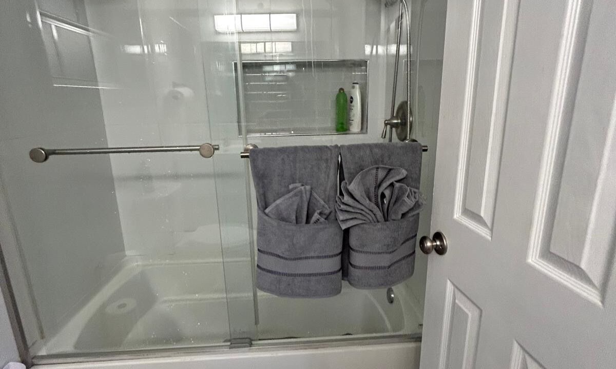 Photo of Bathroom in Hialeah