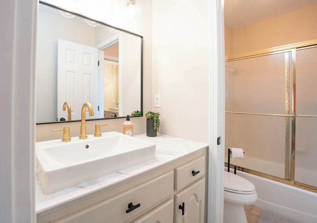 Photo of Bathroom in Tuscaloosa