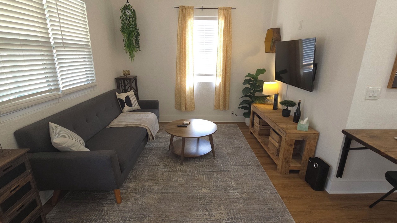 Photo of Livingroom in Urban Core